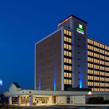 Holiday Inn Express Washington Dc Sw - Springfield, An Ihg Hotel Exterior photo