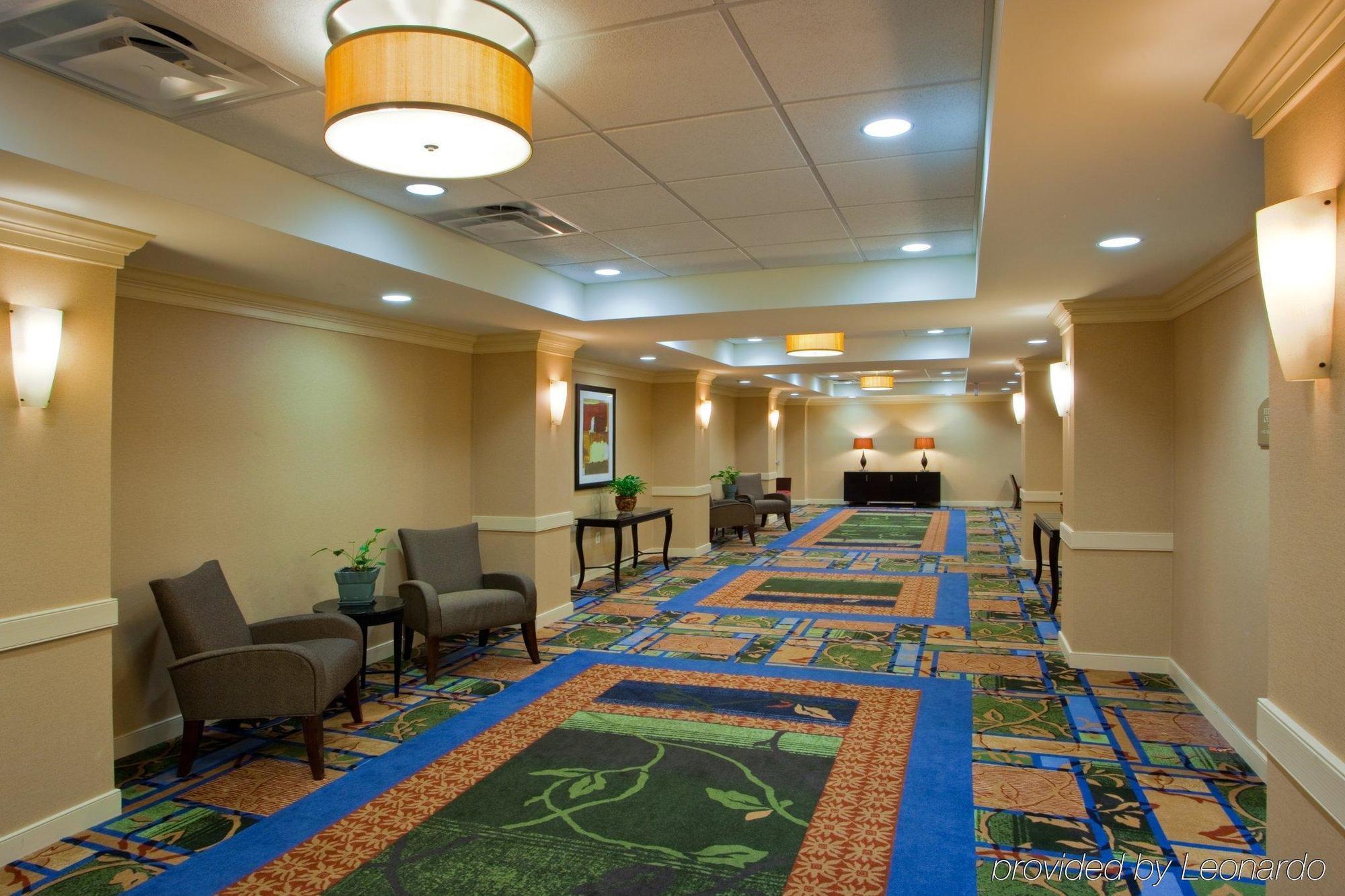 Holiday Inn Express Washington Dc Sw - Springfield, An Ihg Hotel Interior photo